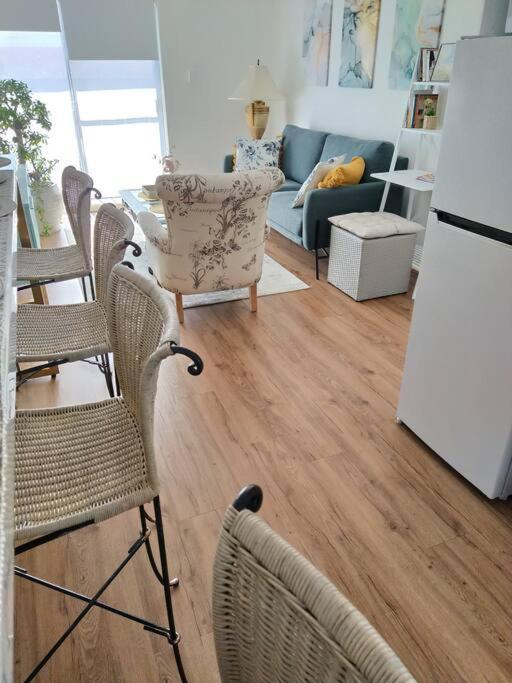 Simply Delightful Unit Close To Cbd And Beach Perth Kültér fotó